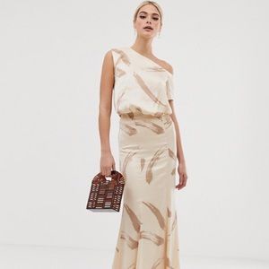 Silk dress perfect for a wedding or cocktail event